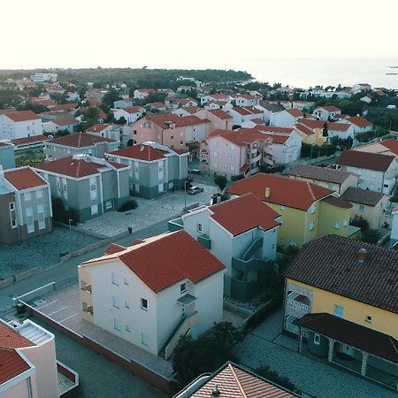 Summer Fun Apartments Novalja Exterior photo
